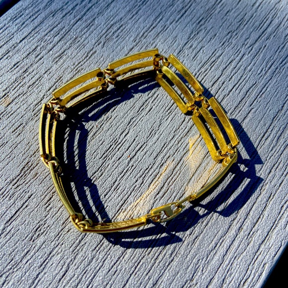 Monet Signed vintage bracelet - Picture 2 of 3